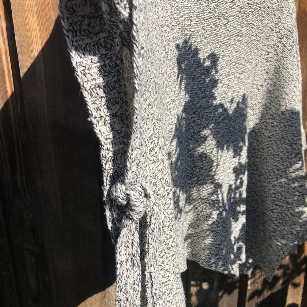 Lucky Brand turtleneck sweater poncho - size S - Picture 7 of 11